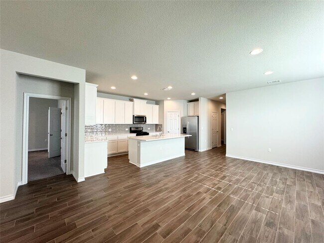 Building Photo - 12009 Pino Alto Dr