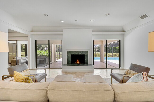 Foto del edificio - 5740 SE Winged Foot Dr