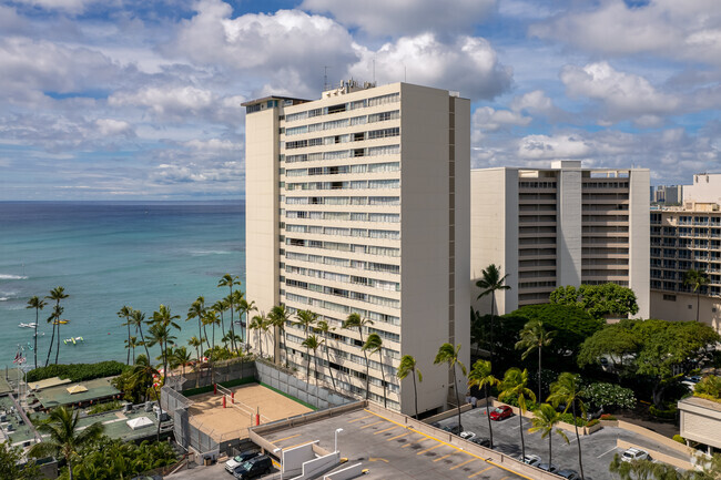 Foto del edificio - Colony Surf Building