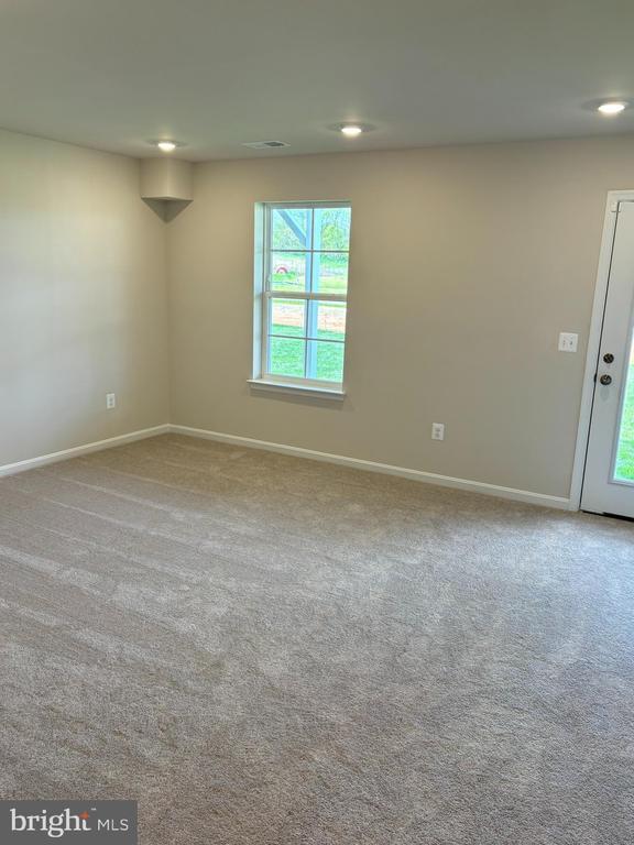 157 WINTERPLACE DR WINTERPLACE Dr, Charles Town, WV 25414 Townhome