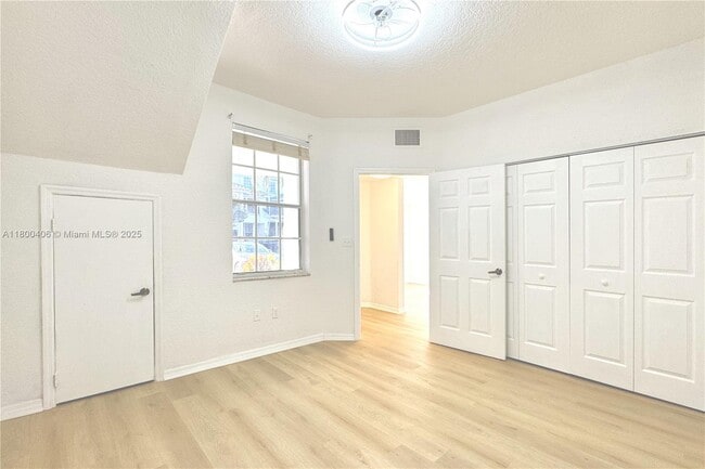 Foto del edificio - 775 SW 148th Ave