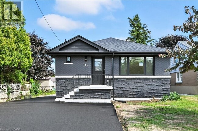Photo du bâtiment - 297 E 36th St