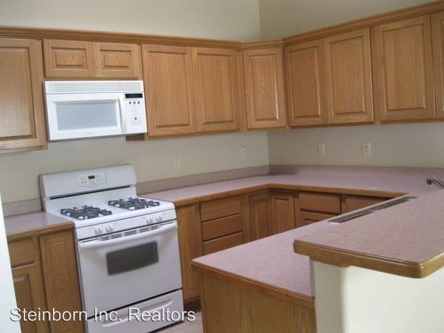 Building Photo - 2052 Cotton Ave