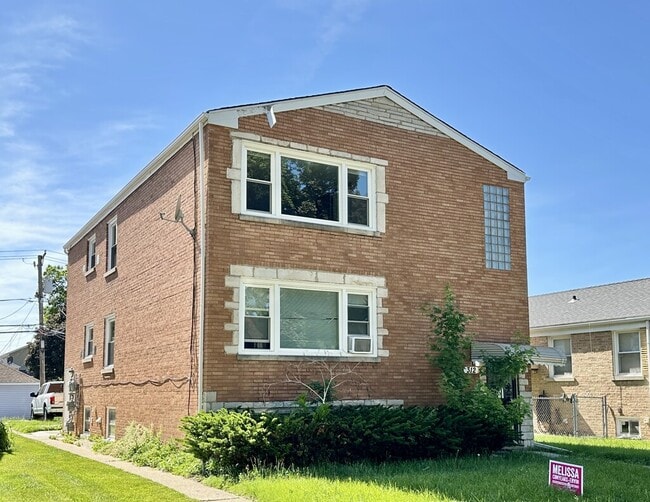 Building Photo - 312 23rd Ave