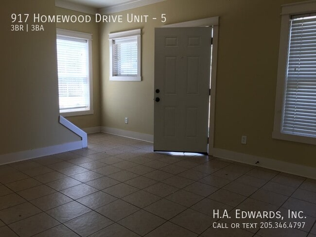Foto del edificio - 917 Homewood Dr