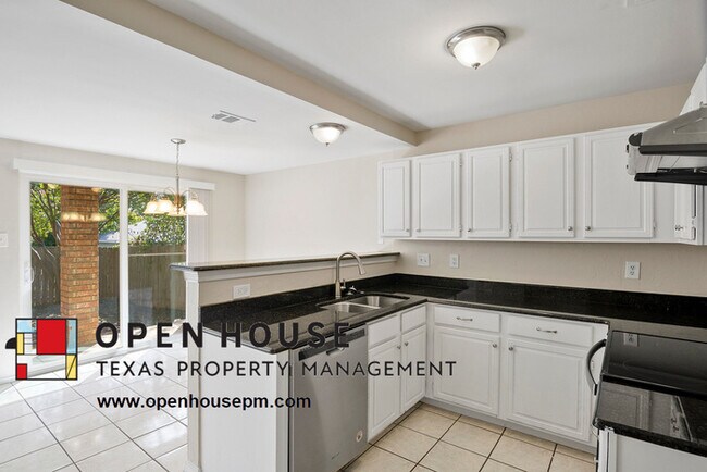 Building Photo - 1206 Hillwood Way Grapevine