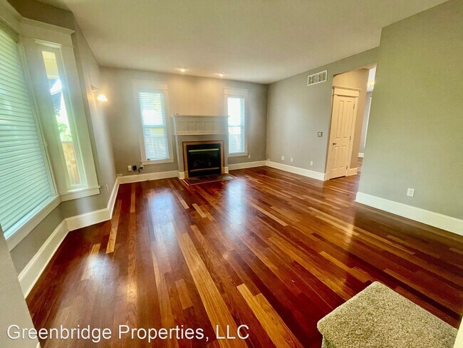 Foto del edificio - 3 br, 2.5 bath House - 1929 NE 13th Ave.