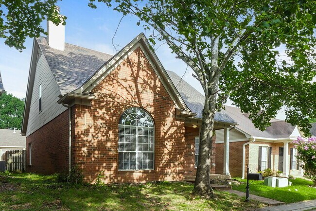 Foto del edificio - 600 W Ashley Glen Cir