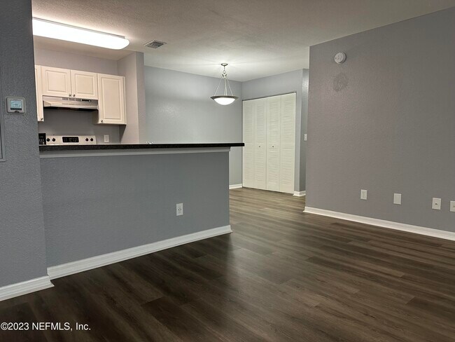 Foto del edificio - 1717 County Rd 220