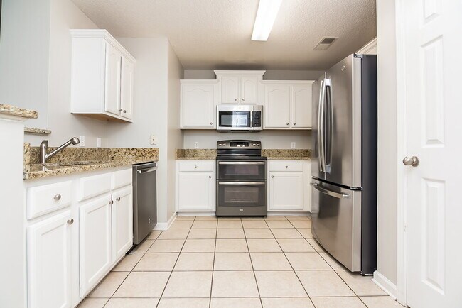 Foto del edificio - 115 Mossy Springs Dr