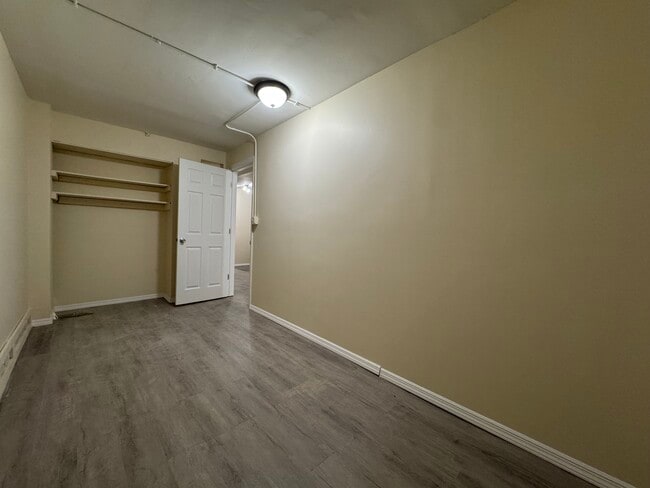 Building Photo - 53 Van Buren St