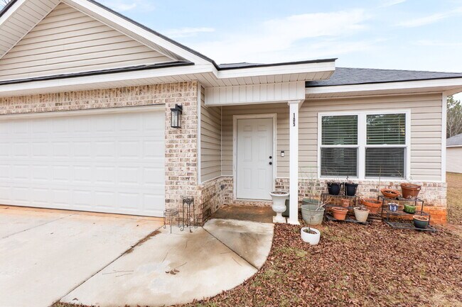 Foto del edificio - 105 Tahoma Dr