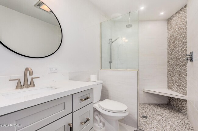 Foto del edificio - 16635 N 103rd Ave