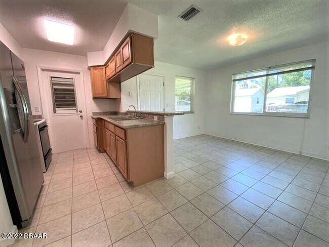 Foto del edificio - 2111 Oriole Ln