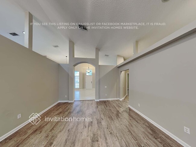 Foto del edificio - 513 Bay Hollow Ct