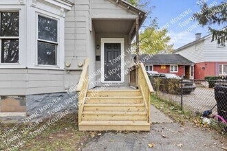 Building Photo - 1361 North Ave