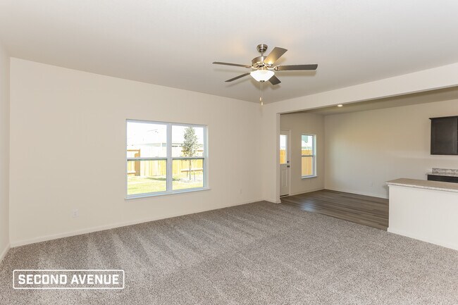 Building Photo - 1425 Sunkiss Dr