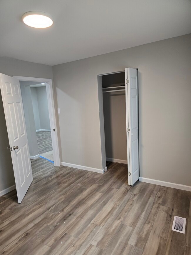 Building Photo - 207 Hidell Rd