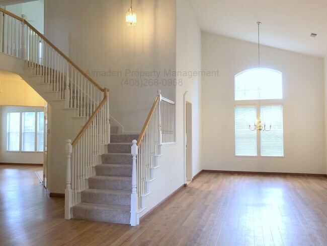 Foto del edificio - Old Almaden Winery Home with Central A/C &...