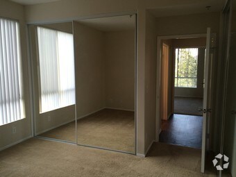 Primary Photo - 845 S Kingsley Dr