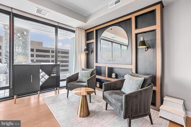 Foto del edificio - 1650 Silver Hill Dr