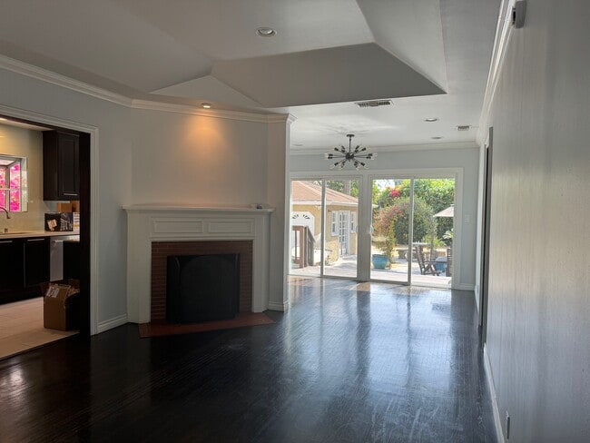 Building Photo - 4620 Lemona Ave