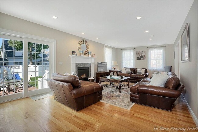 Foto del edificio - 515 Norwest Dr
