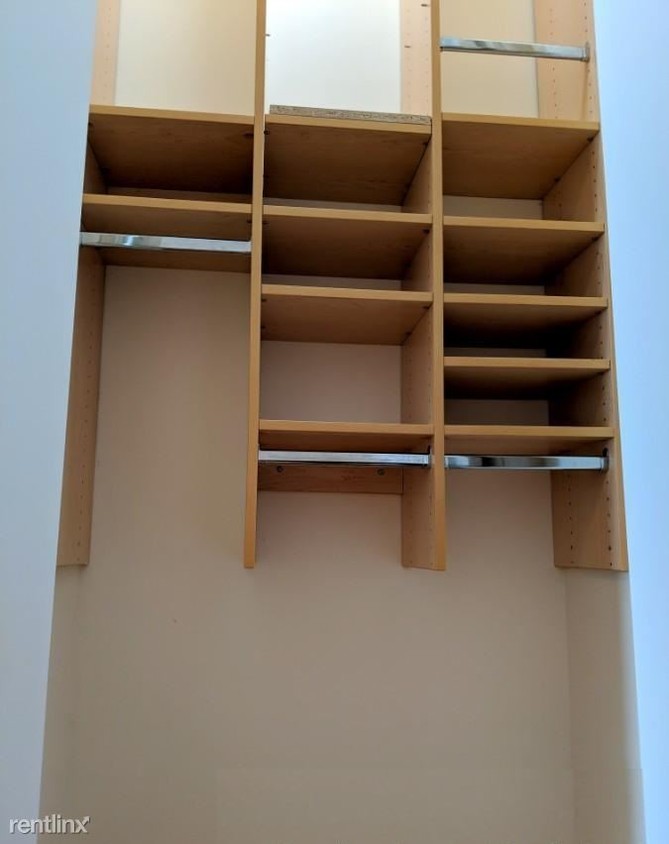 Building Photo - Studio, 1 bath Apartment - 65 W 56th St