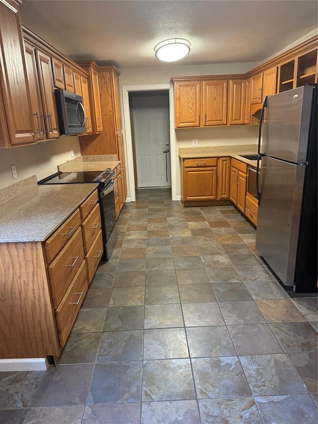 Building Photo - 6813 Lancer Ln