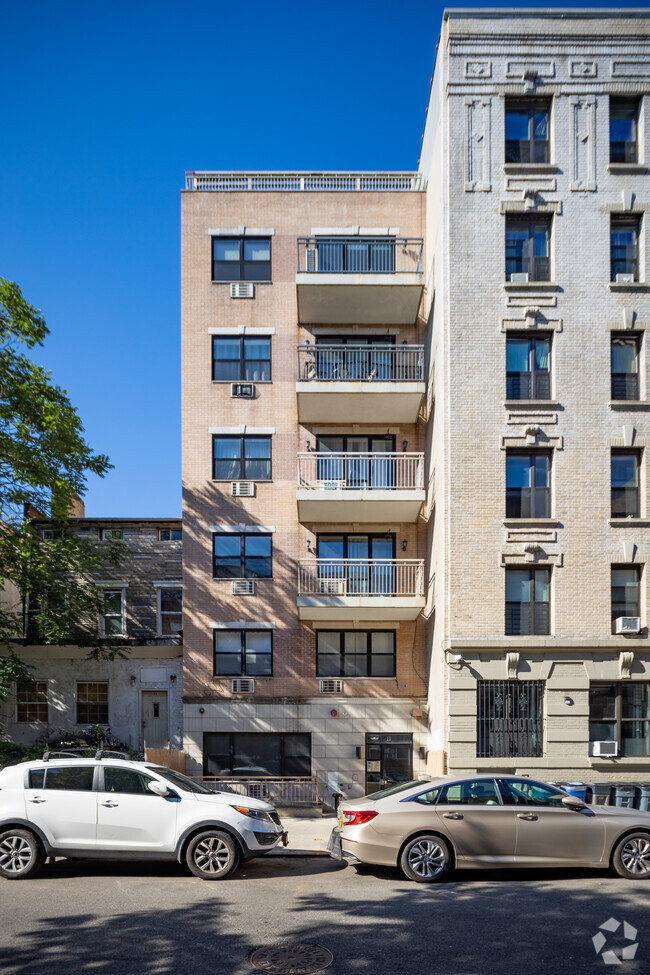 Building Photo - Madera