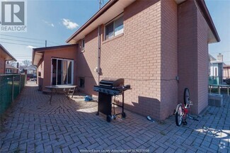 Building Photo - 1634 Langlois Ave