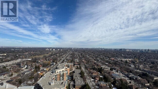 Building Photo - 36 Olive Ave