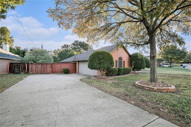 Foto del edificio - 1418 Holley Creek Ln