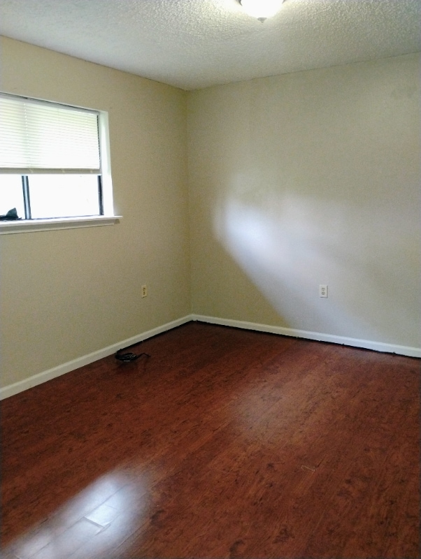 Building Photo - 1754 Cedar Lake Dr