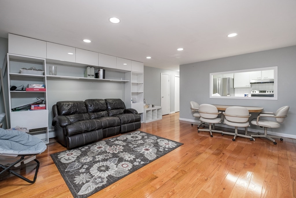 Primary Photo - 121 Tremont St