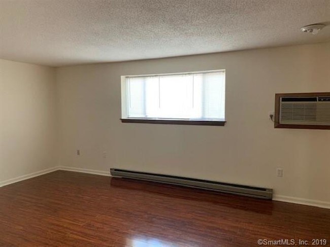 Building Photo - 211 Highland Ave