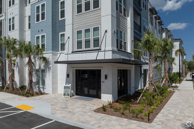 Entrada principal - Apela House