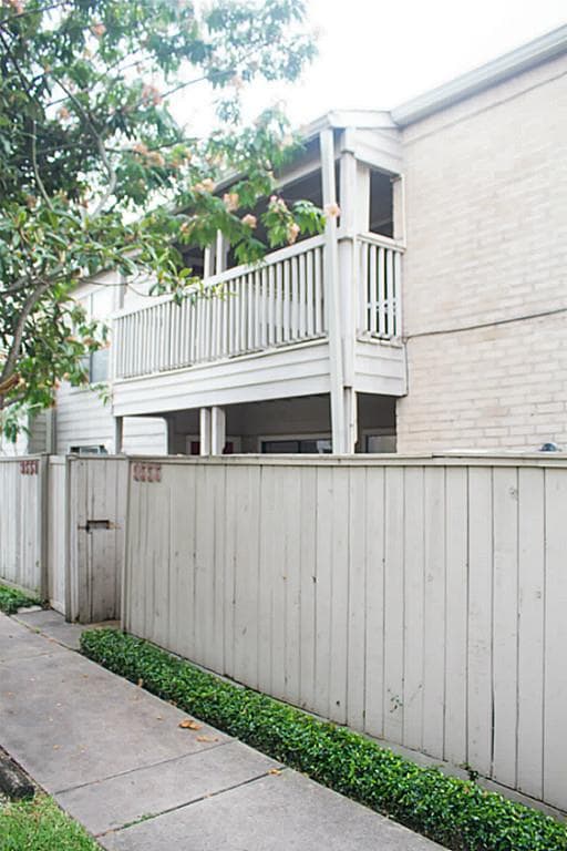 Building Photo - 9555 Pagewood Ln