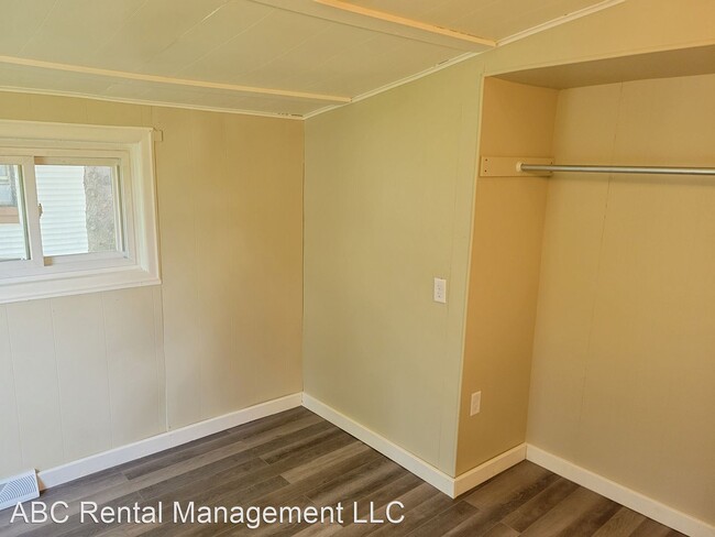 Building Photo - 2 br, 1 bath House - 129 7th Avenue