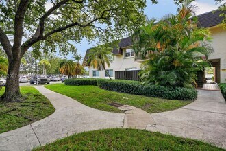 Building Photo - 13707 SW 91st Ct