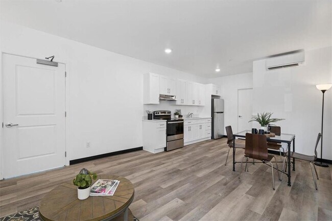 Building Photo - 415 Olo St
