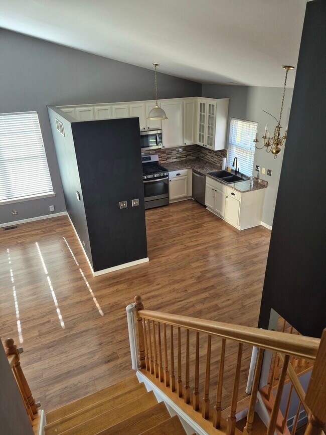 Building Photo - 776 Chesterfield Ln