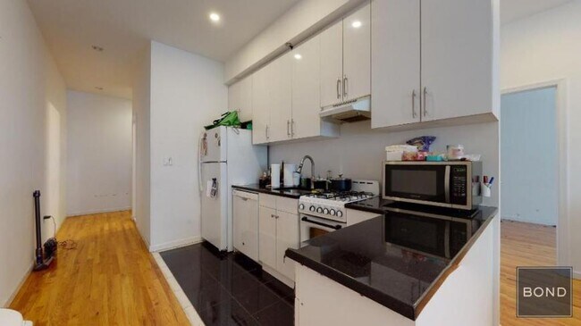 Foto del edificio - 3 bedroom in Manhattan NY 10021