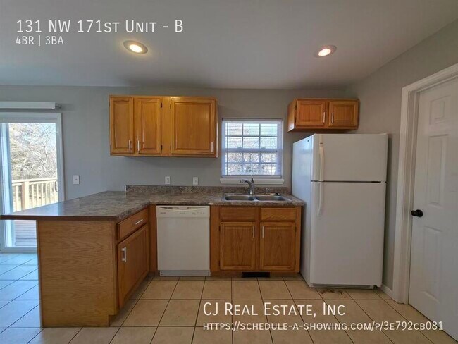 Foto del edificio - 131 NW 171 Rd