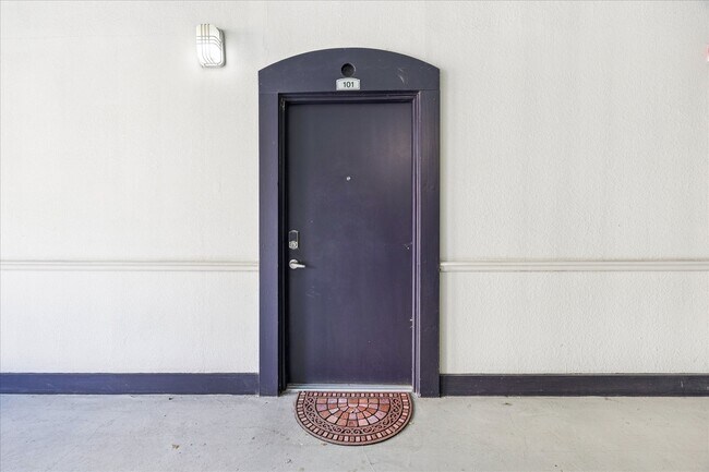 Foto del edificio - 1441 East St