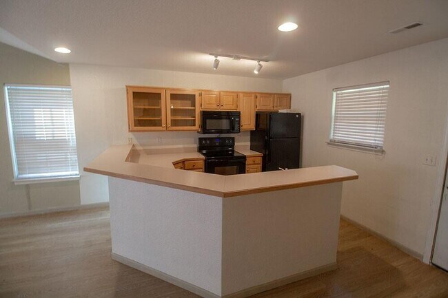 Foto del edificio - 5340 Godas Cir