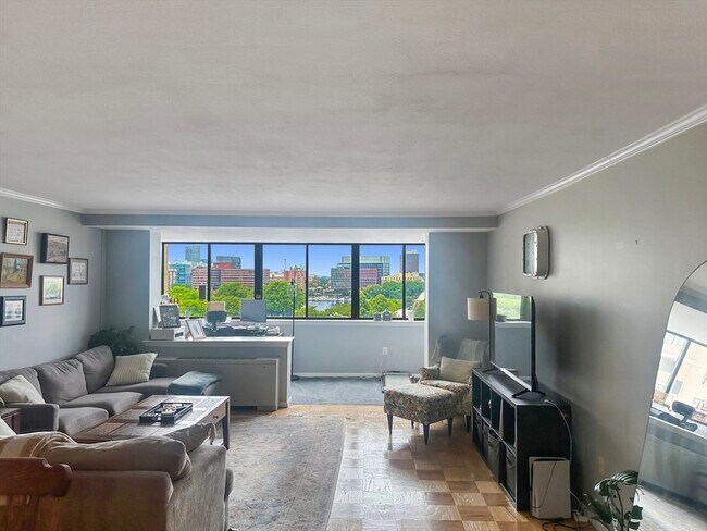 Foto del edificio - 6 Whittier Pl