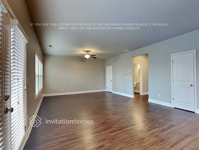 Building Photo - 123 Moss Dr