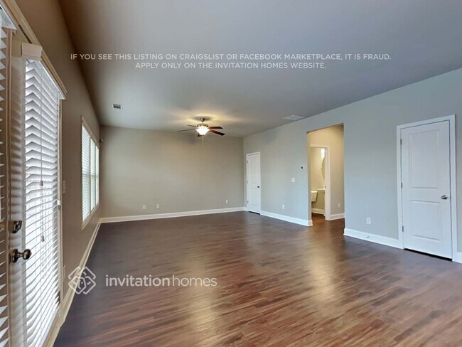 Foto del edificio - 123 Moss Dr