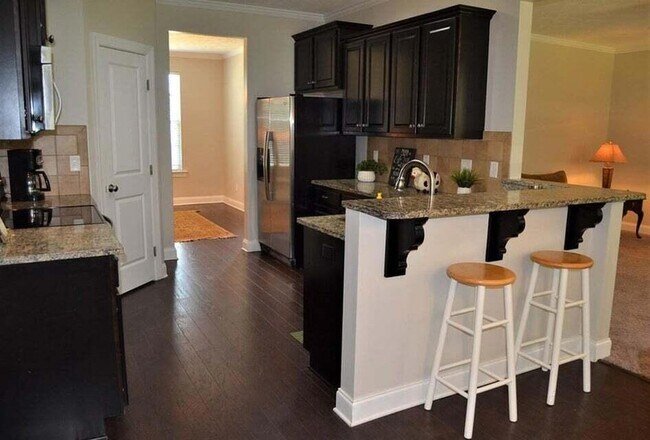 Foto del edificio - 2612 Waites Dr